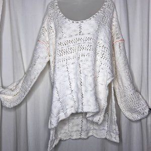 ✨ LAST CHANCE ✨ FREE PEOPLE knitted white sweater!